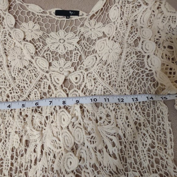 Beautiful Ryu M/L Ivory Crochet Lace Top - Picture 8 of 8